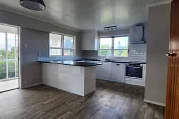 64 Otonga Road, Springfield