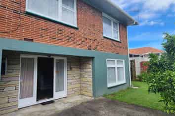 64 Otonga Road, Springfield