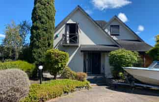 210 Norman Lesser Drive, Saint Johns