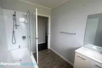 2 Huirau Road, Turua