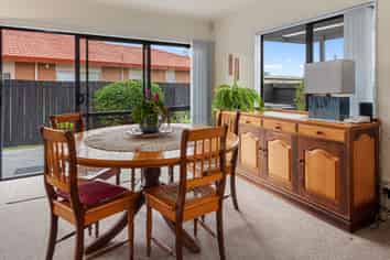 25 Elm Place, TIKIPUNGA