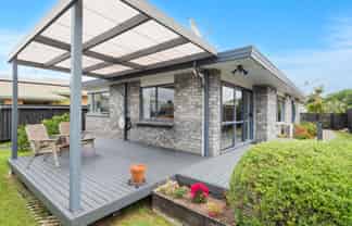 25 Elm Place, TIKIPUNGA