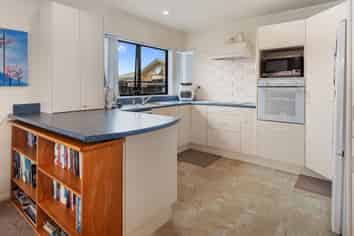 25 Elm Place, TIKIPUNGA