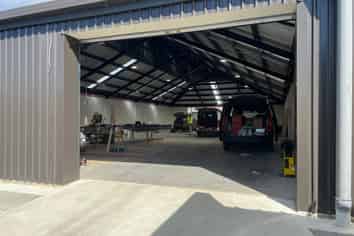 500m² Te Atatu Warehouse For Lease