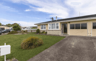 16 Shearer Place, Pirimai