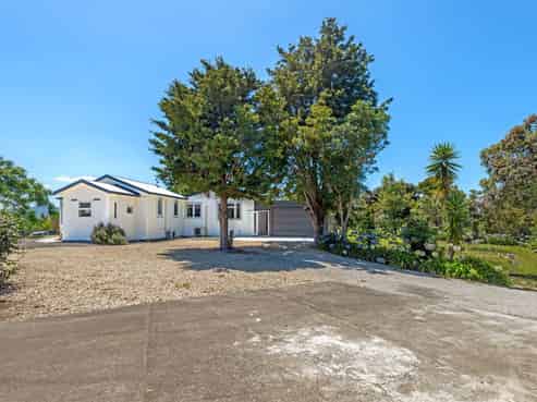 27 YMCA Road, Mahia