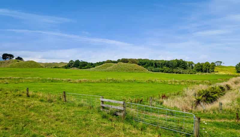 955 Opua Road, Opunake