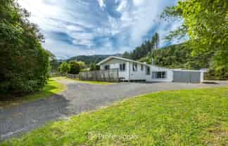 40a Colletts Road, Mangaroa
