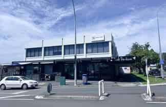 Outstanding Corner Office in Tauranga City Centre