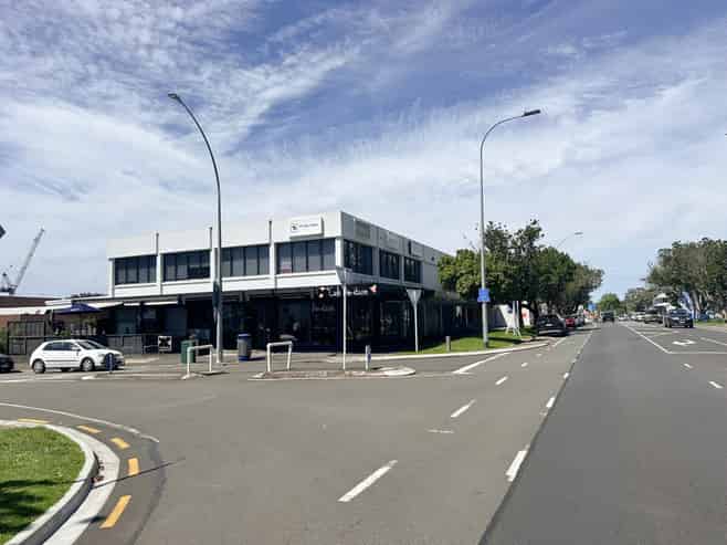 Outstanding Corner Office in Tauranga City Centre
