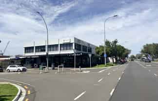 Primetime corner – First Floor Office