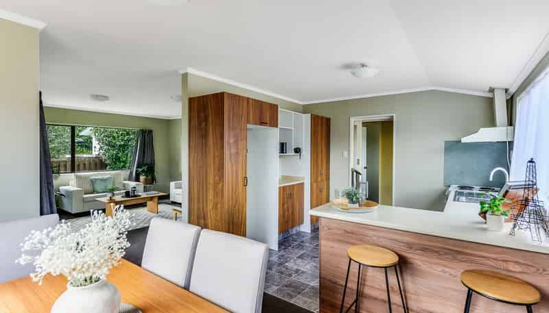 5/55 Tuhikaramea Road, Dinsdale