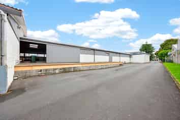 Large Rosebank Opportunity - Exceptional Value!