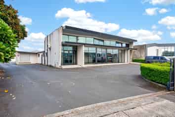 Large Rosebank Opportunity - Exceptional Value!