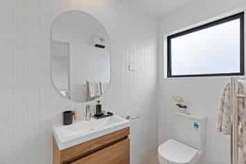 4/80 Mackworth Street, Woolston