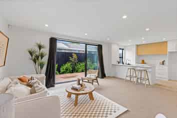 4/80 Mackworth Street, Woolston