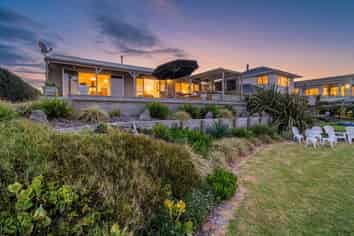 151 Pukehina Parade, Pukehina