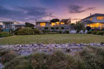 151 Pukehina Parade, Pukehina