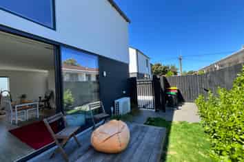 3/515 Worcester Street, Linwood