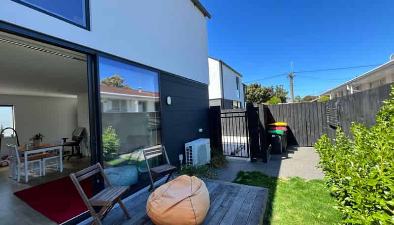 3/515 Worcester Street, Linwood