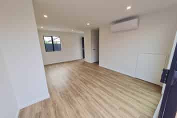 3/515 Worcester Street, Linwood