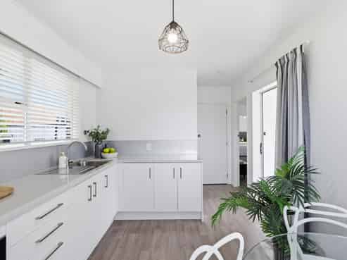 284A Botanical Road, West End