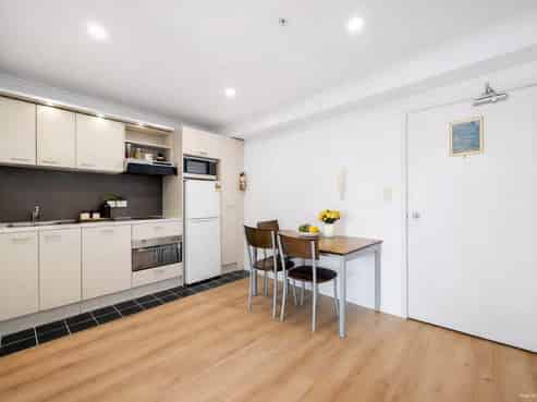 808/96 Symonds Street, Grafton