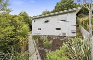 464 North Road, North East Valley