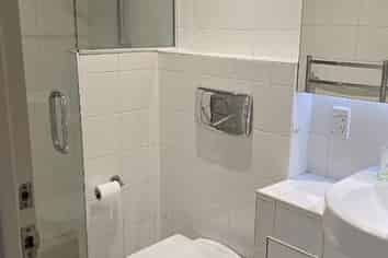 2A/42 Molesworth St, Thorndon