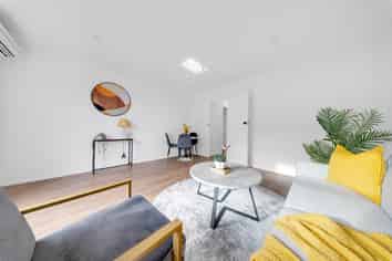 3B Kelvyn Grove, Hillpark