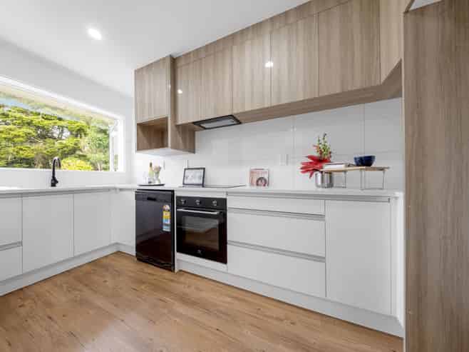 3B Kelvyn Grove, Hill Park