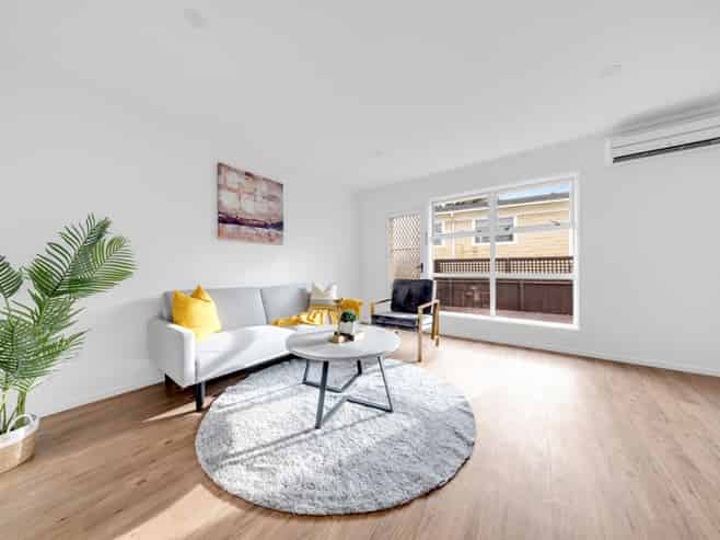 3B Kelvyn Grove, Hill Park