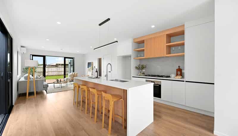 72 Overton Street, Rototuna North