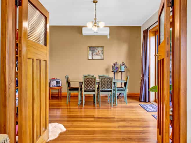 70 Collins Street, Hawera