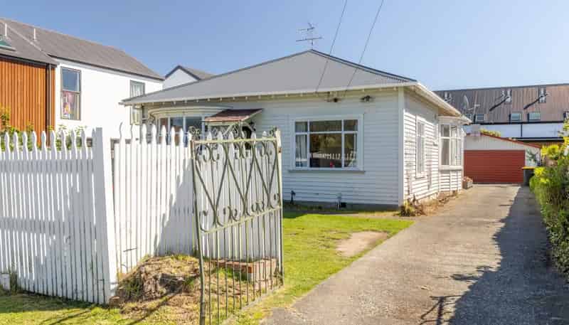 571 Manchester Street, Saint Albans