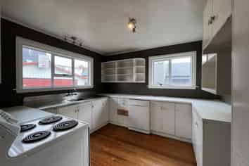 571 Manchester Street, Saint Albans