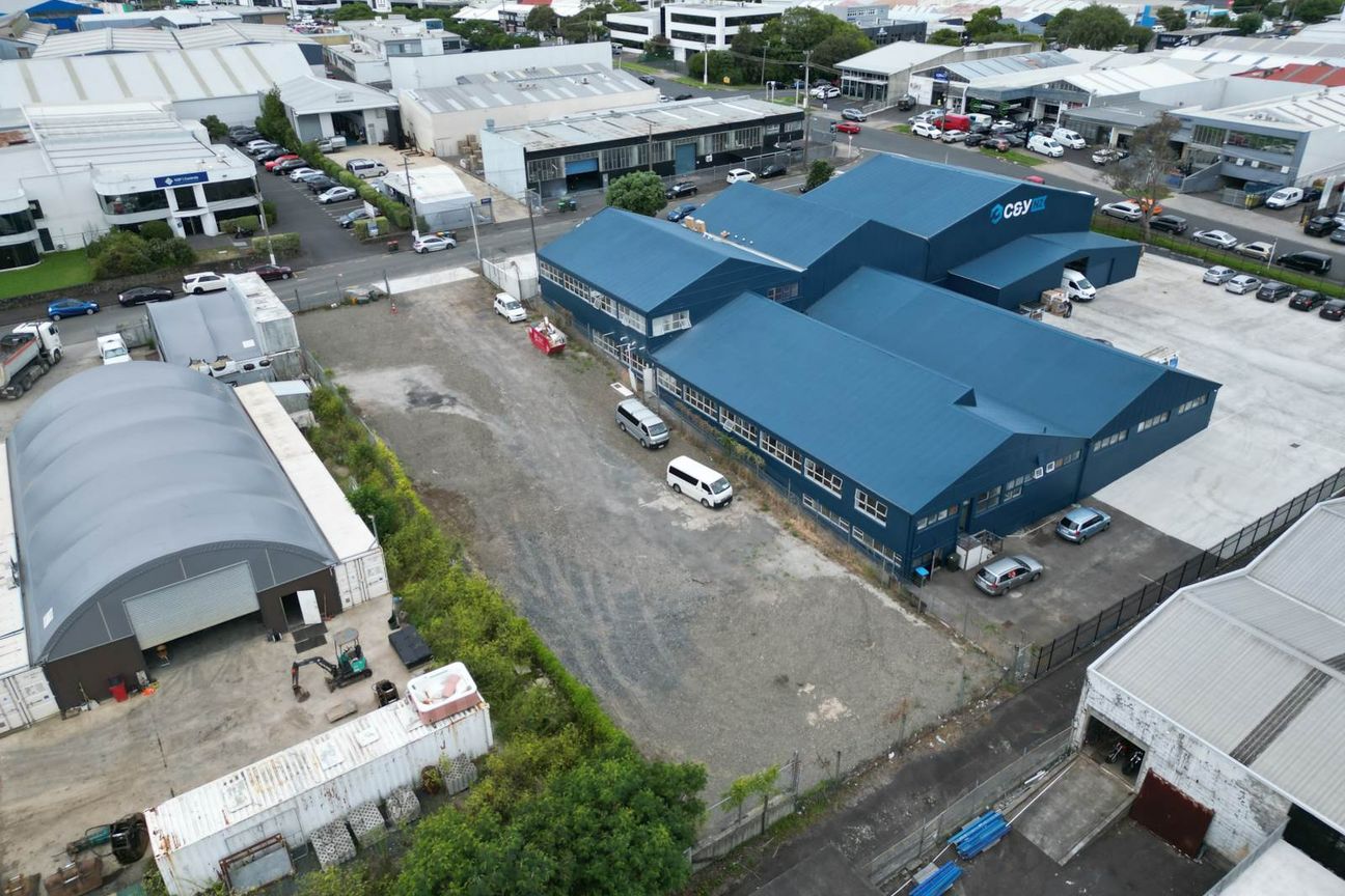 1,330M² PENROSE INDUSTRIAL YARD - Prikaz 2