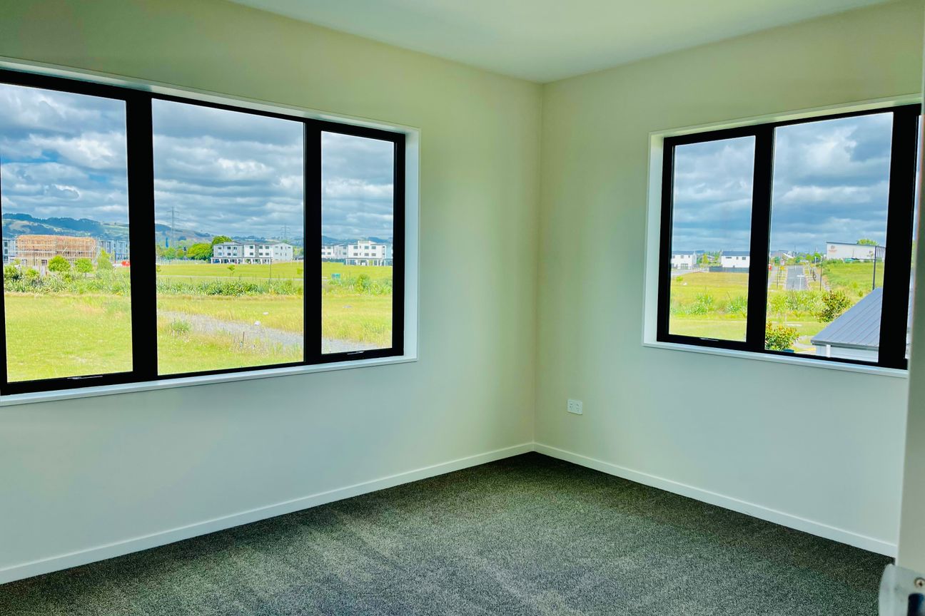 New Corner site Four Bedroom Duplex - Vista 6