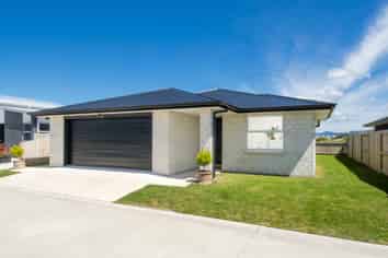 12 Westhill Lane, Papamoa