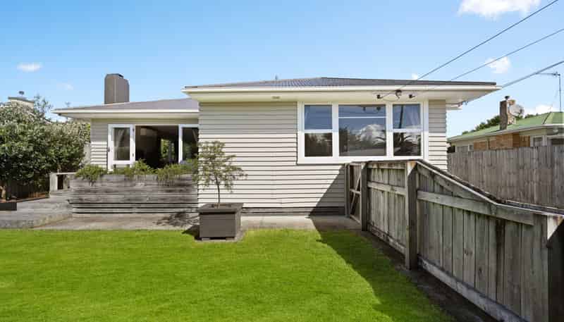 16 Minifie Avenue, Melville