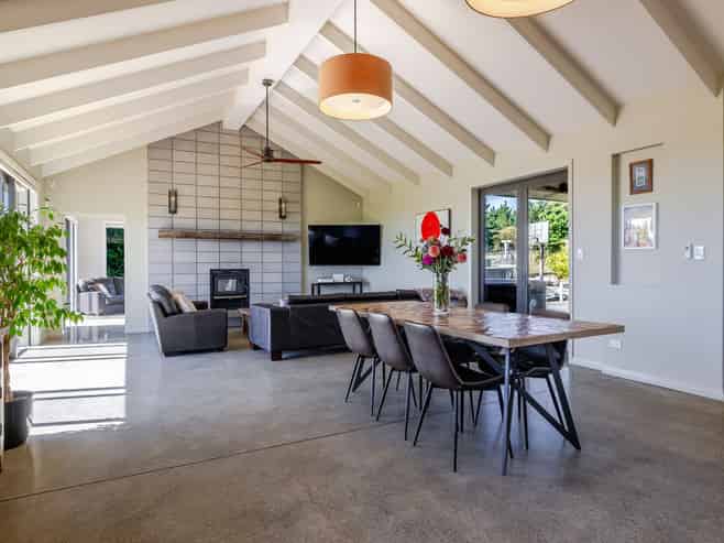 151 Mount Stewart Halcombe Road, Sanson