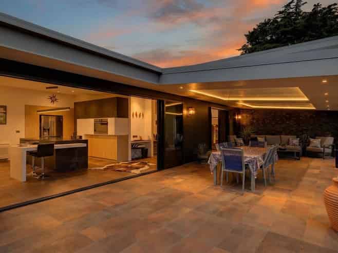 106 Bayview Road, Charteris Bay