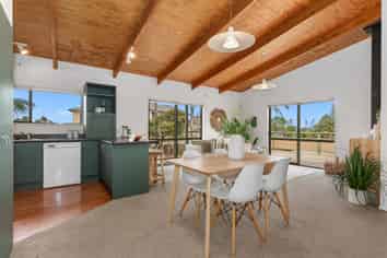 23 Lester Heights Drive, Woodhill