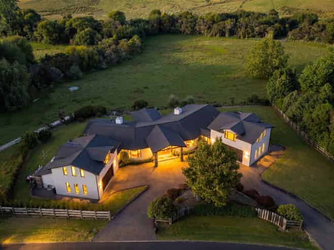 20 Whiteways Drive, Dairy Flat