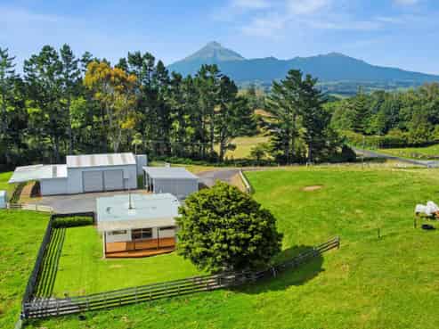 435 Barrett Road, Omata