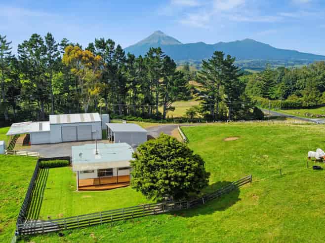 435 Barrett Road, Omata