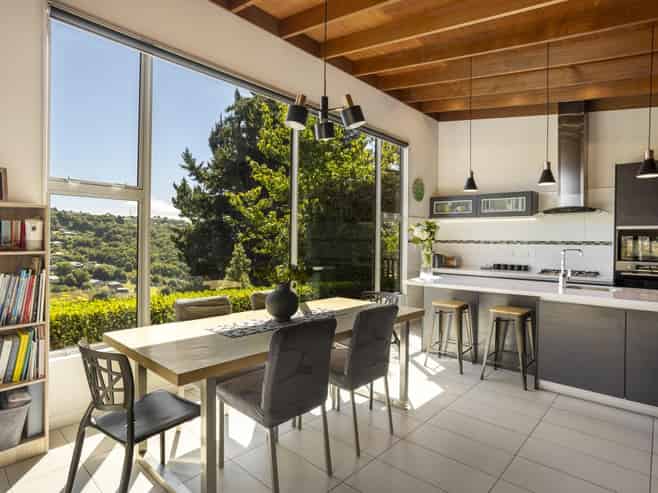 52 Ryehill Street, Calton Hill