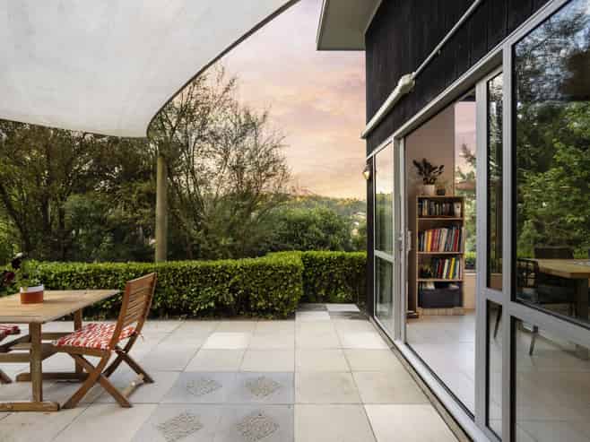 52 Ryehill Street, Calton Hill