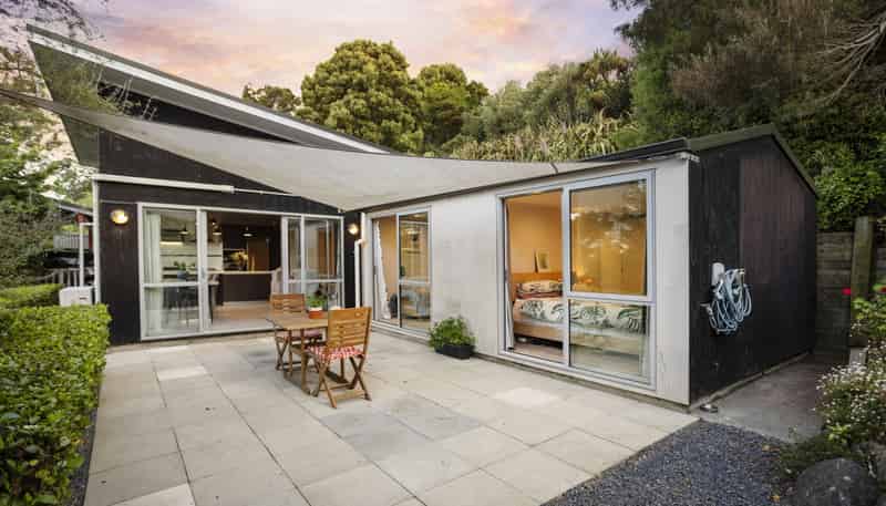 52 Ryehill Street, Calton Hill