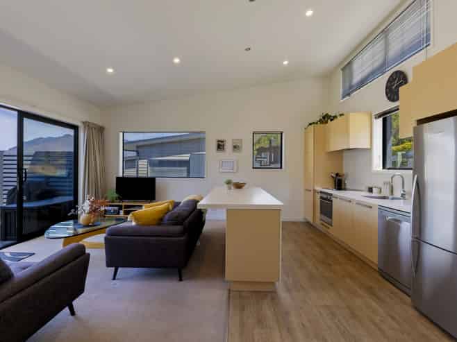 8 Goldrush Way, Queenstown